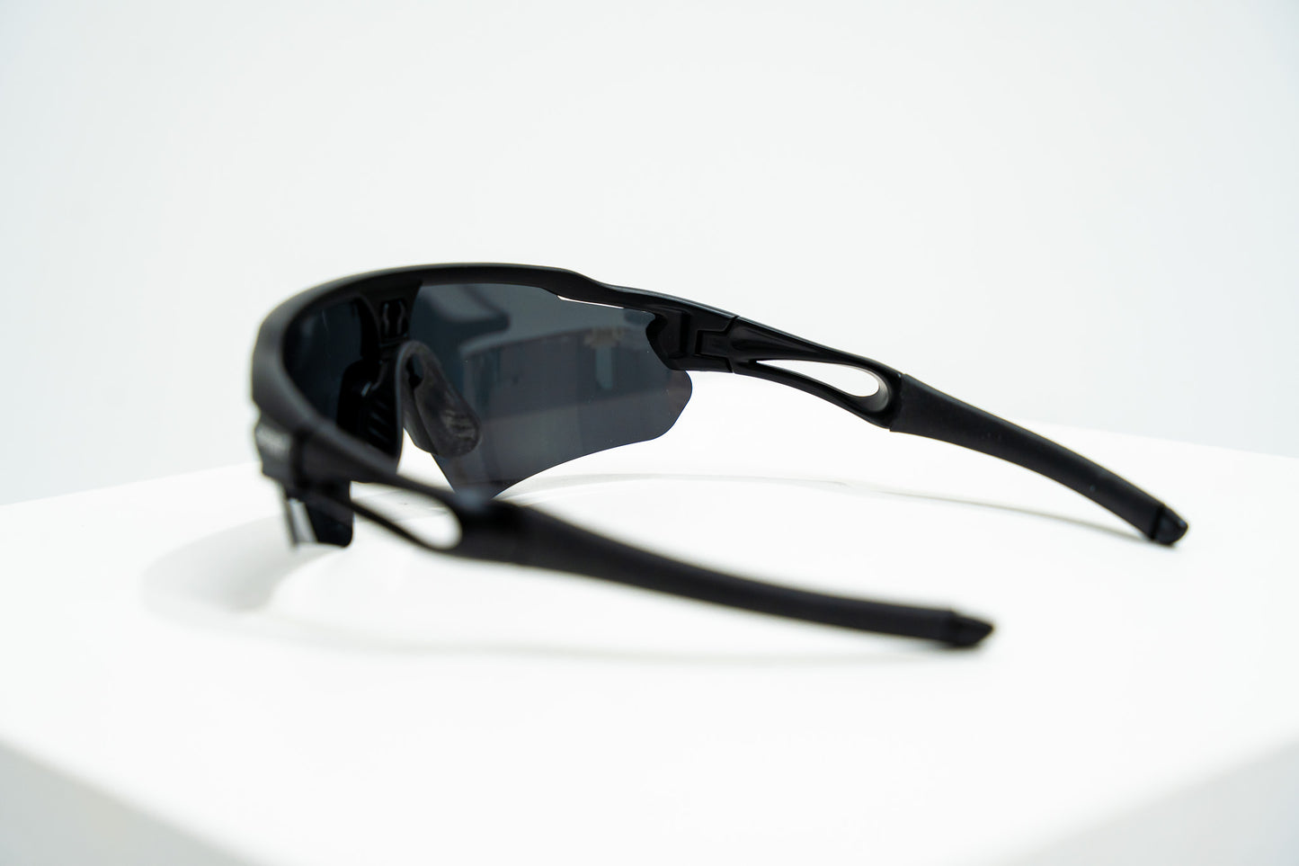 PACER Black / Polarised Black