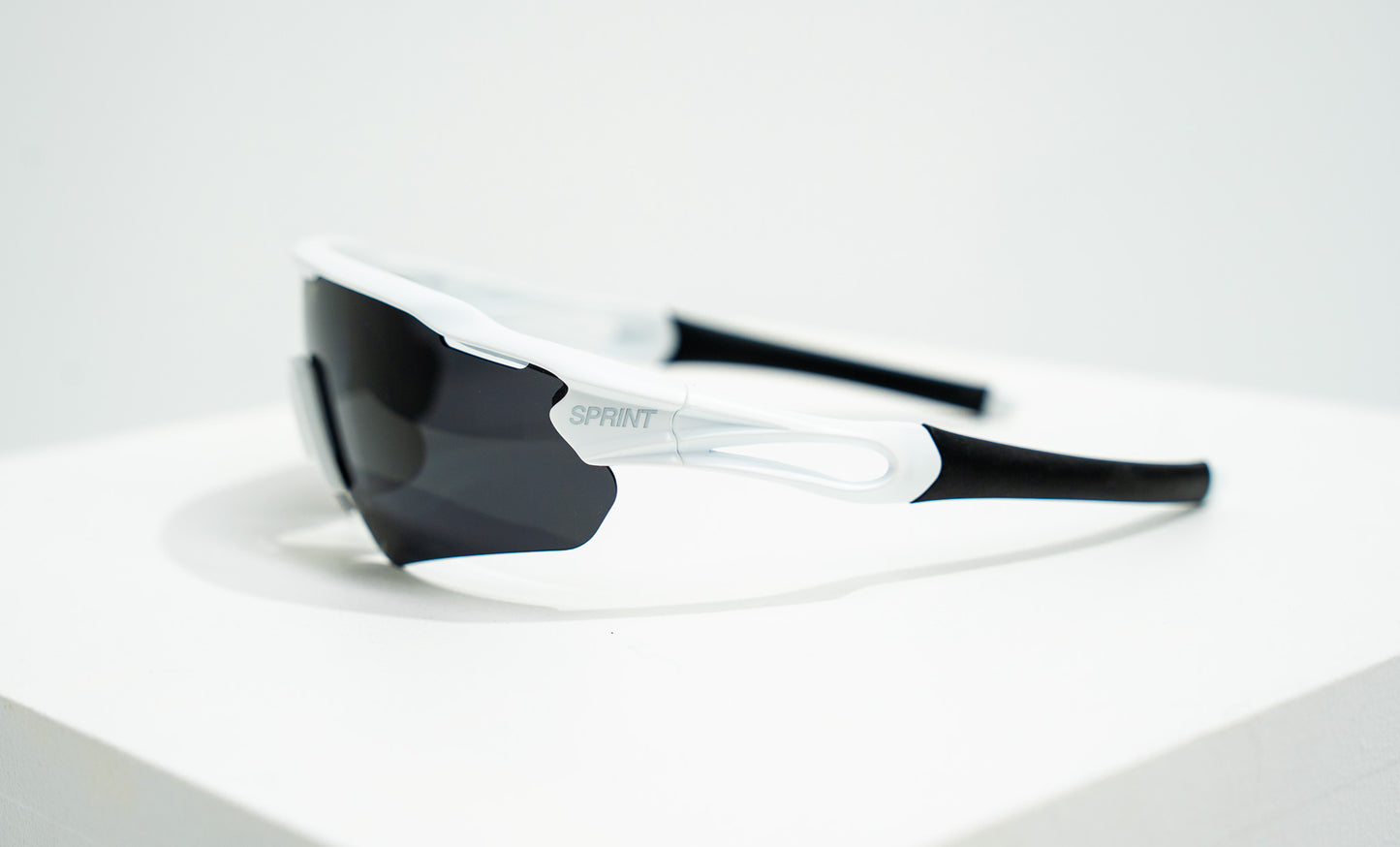 PACER White / Polarised Black